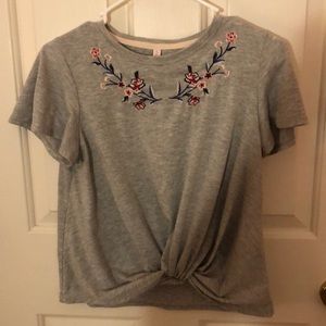 Grey shirt with floral embroidery